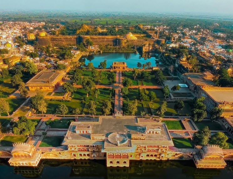 Deeg Palace, India